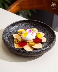 Zinnia – Abstract Dining