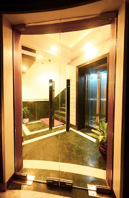 HOTEL FOUR SEASON