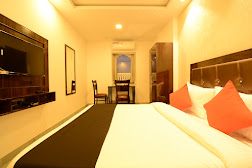 Hotel Grand Lotus Inn